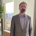 De vorbă cu Lucian Miulescu, Senior legal counsel la Orange România Communications, profesionist cu experiență câștigată în mai multe industrii | ”Ar fi bine să ne pregătim pentru o nouă etapă a profesiei de jurist”